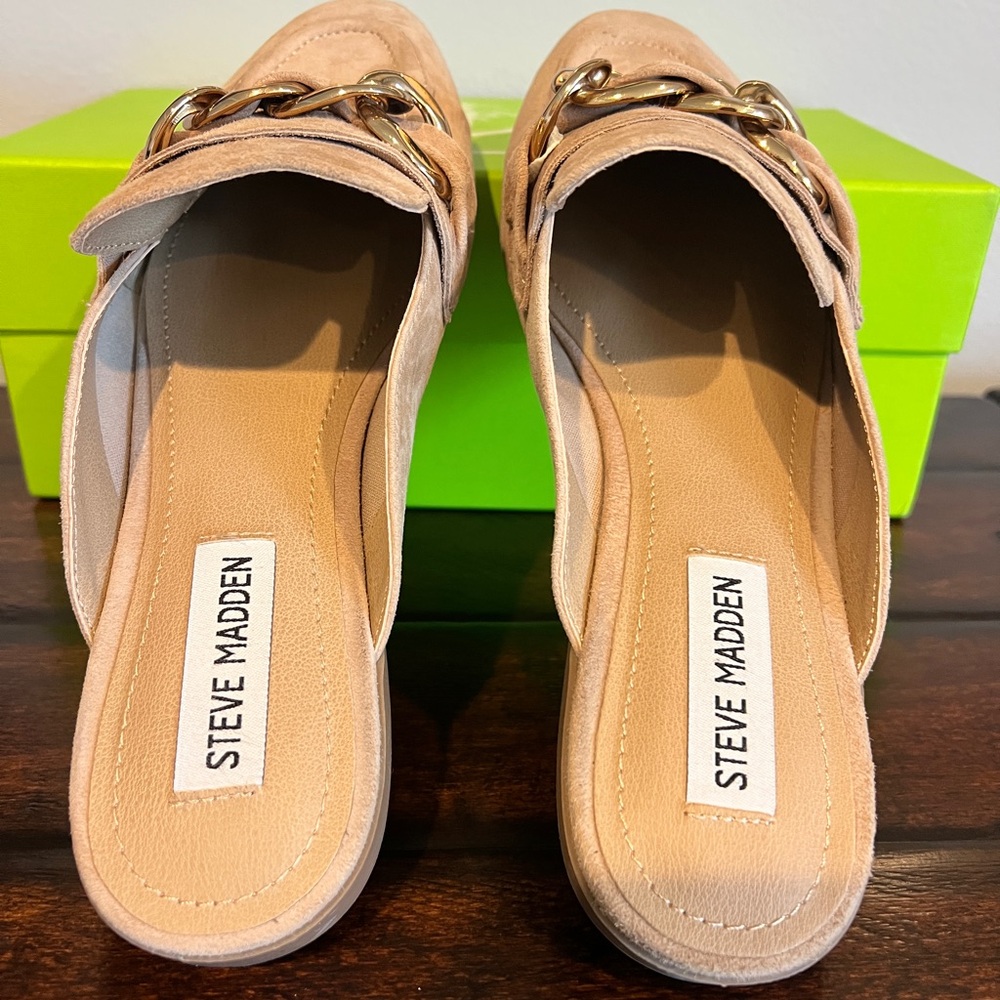 Steve Madden Women's Tan Loafers with Gold Chain 7.5 - Picture 6 of 7